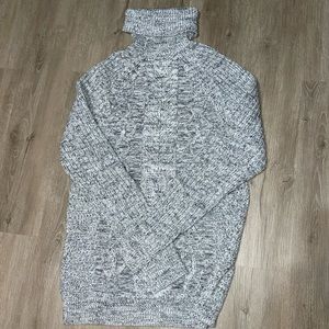 Turtle neck sweater